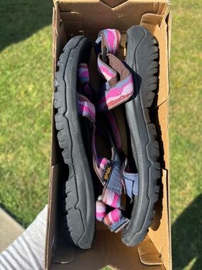 Teva hurricane  sandals
